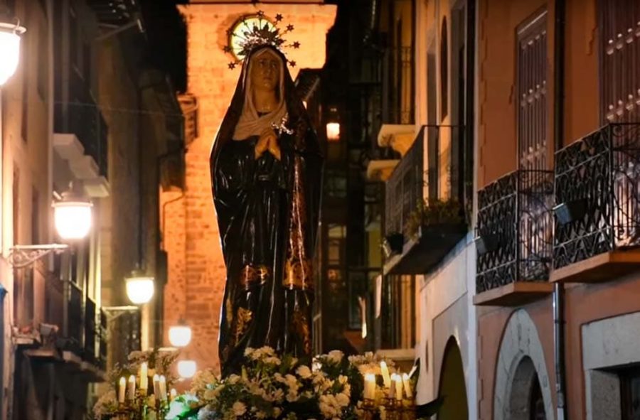 Procesión de la dolorosa en la Semana Santa de Ponferrada