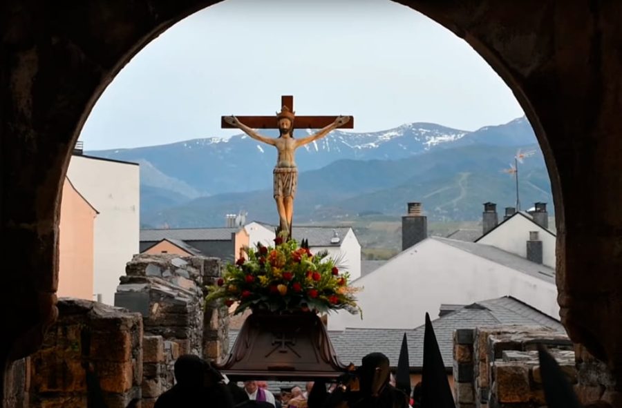 Via crucis en la semana santa de Ponferrada