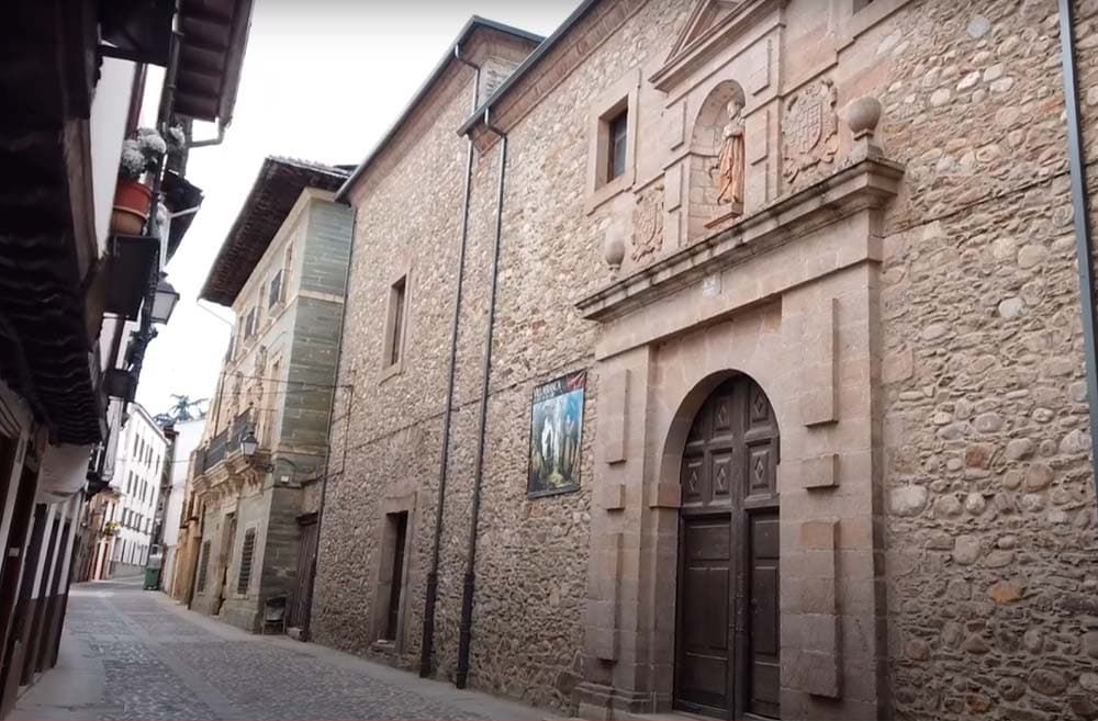 calle del agua en Villafranca del Bierzo