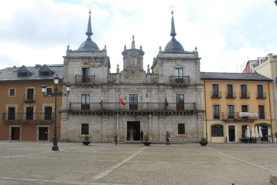 plaza del ayuntamiento