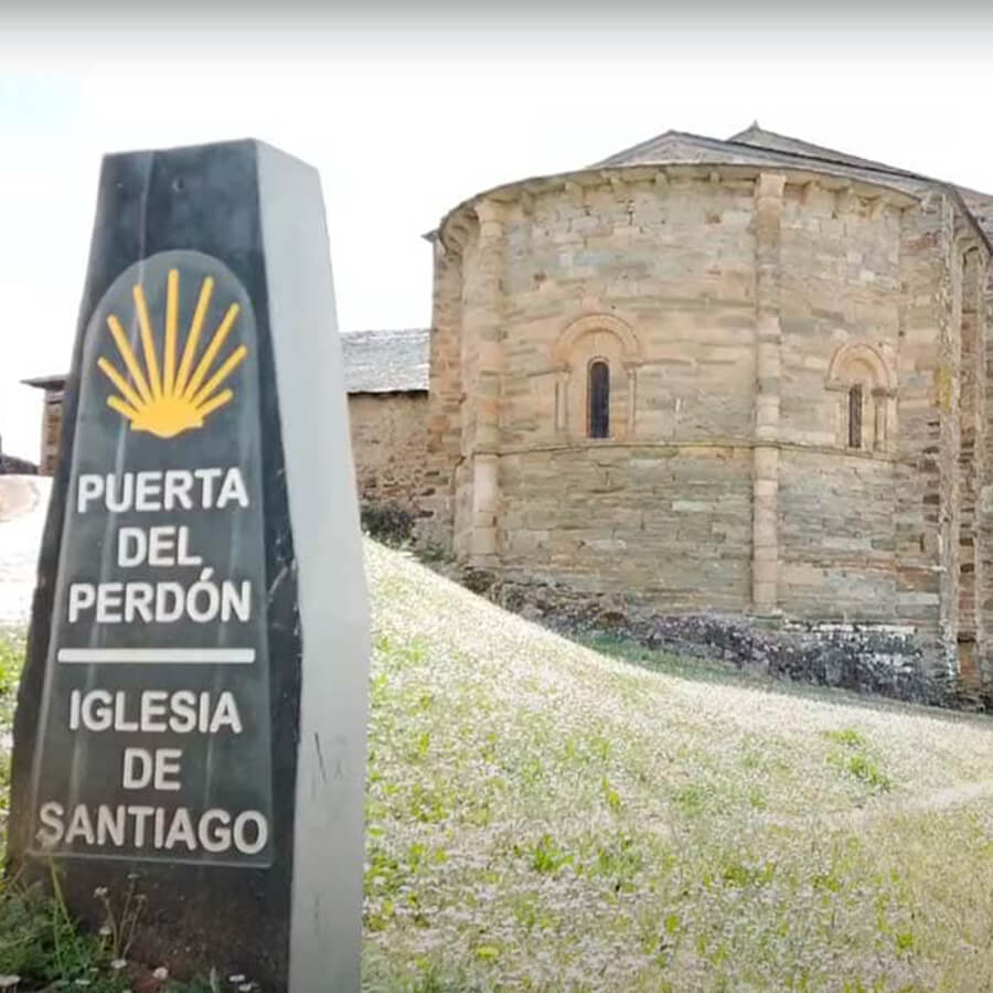 puerta del perdón en la visita guiada en Villafranca del Bierzo