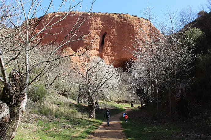 Excursión a Las Médulas desde Ponferrada senda las Valiñas