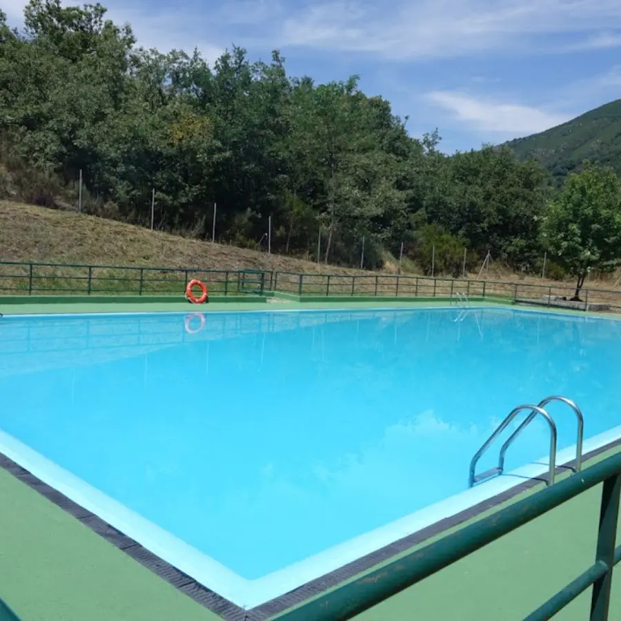 piscina municipal Camping Valle de Ancares