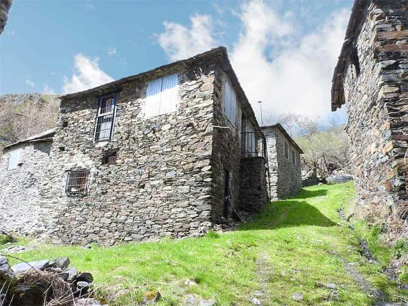 Casas en Urdiales de Colinas