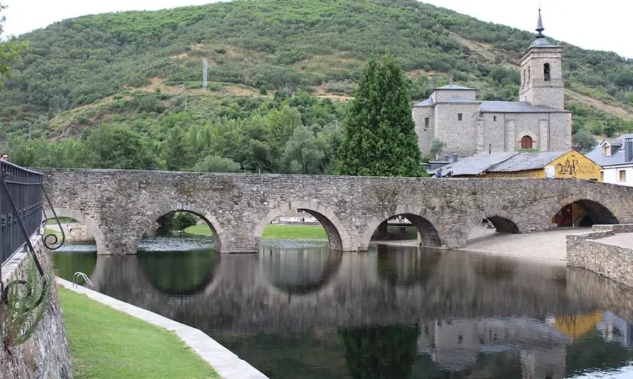 puente romano de Molinaseca