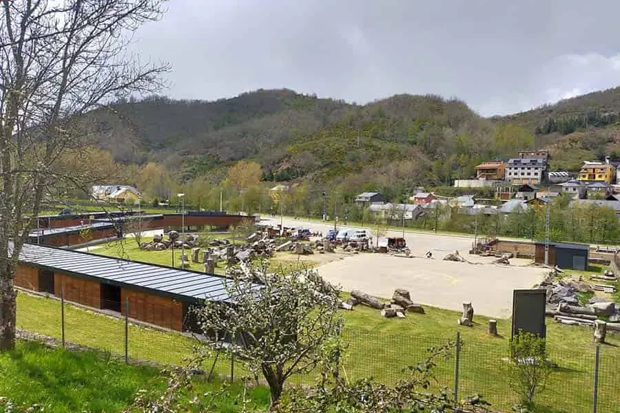 Poblabura de las Regueras zona camper y circuito de trail
