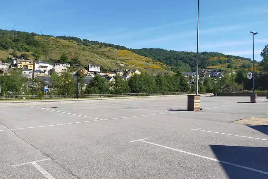 área de autocaravanas y camper en Polabura de las Regueras El Bierzo