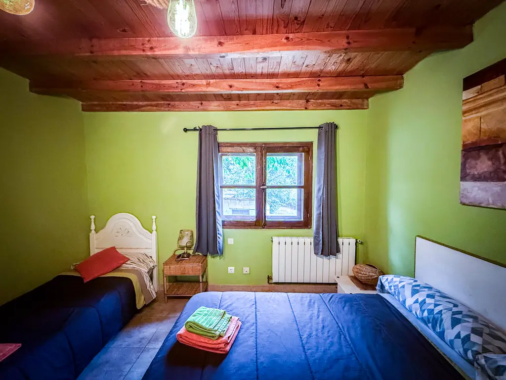 habitaciones de la casa rural del monte