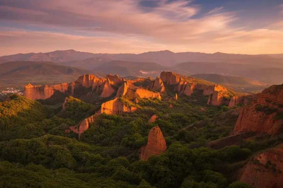 Las Médulas al amanecer